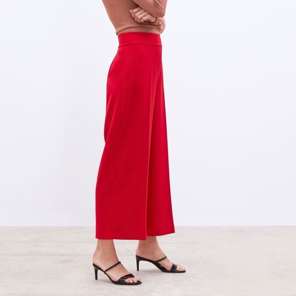 Zara Pants - Zara high-waist red crop culottes wide-leg pants M